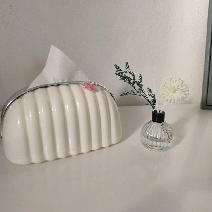 White Shell Tissue Box with Pink Bow Decorative Tissue Holder